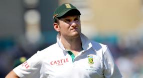 Graeme Smith, captaining South Africa at Surrey’s home, The Oval, in 2012