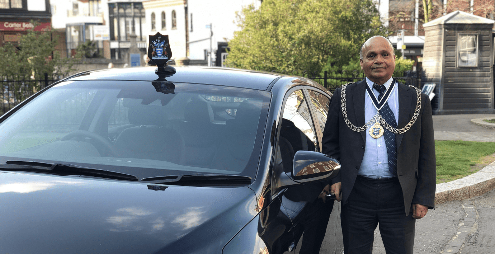 Kingston Mayor Thay Thayalan gets new electric car in a bid to tackle air pollution