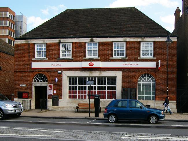 EXCLUSIVE: Staff choose redundancy as new owners take over New Malden Post Office