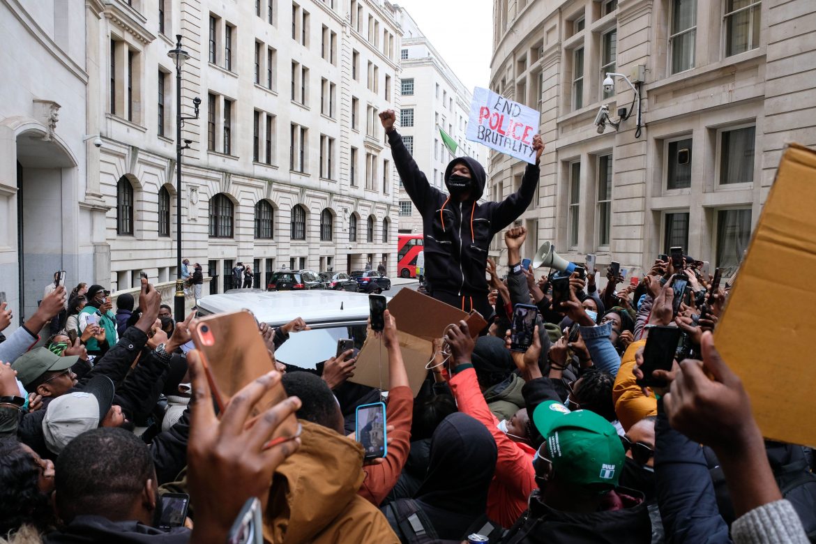 #EndSARS Nigerian protests against police brutality reach London