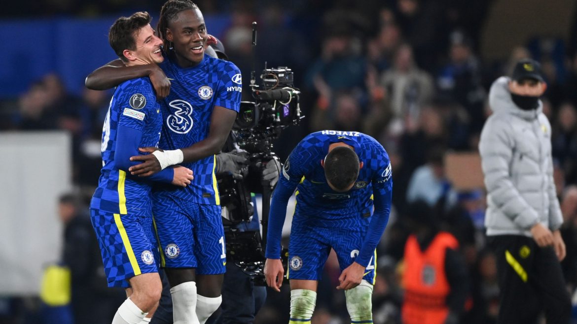 Fierce Chelsea qualify for Champions League knockout stages with 4-0 win over Juventus