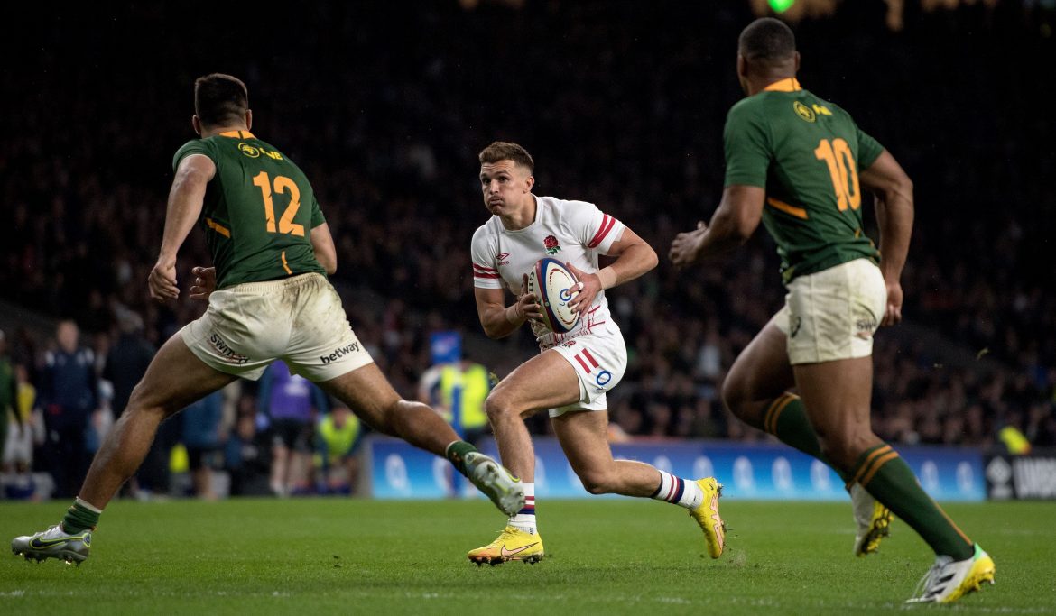 England 13-27 South Africa: Springboks keep early lead with fourteen-man side
