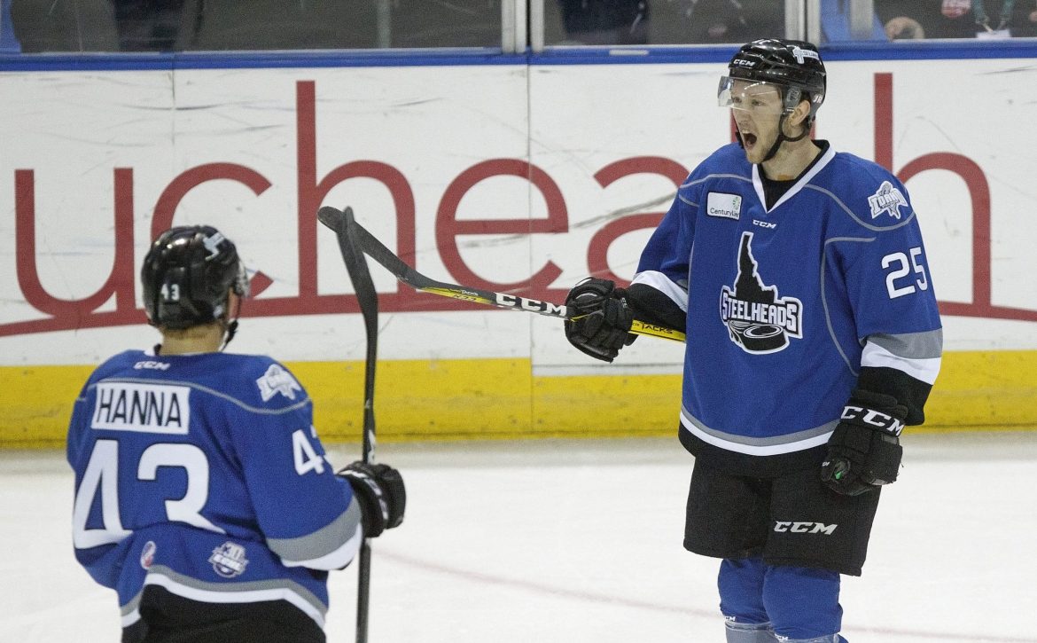 Flames torch Stars 8-1 for dominant victory